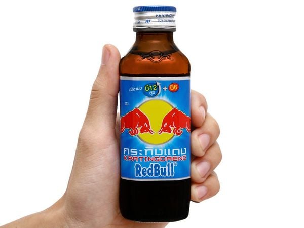 Nước Tăng Lực Bò Cụng Redbull Chai Thuỷ Tinh