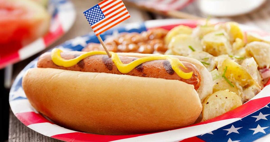 Xúc Xích Mỹ Hot Dog Wurstchen 6 Cây